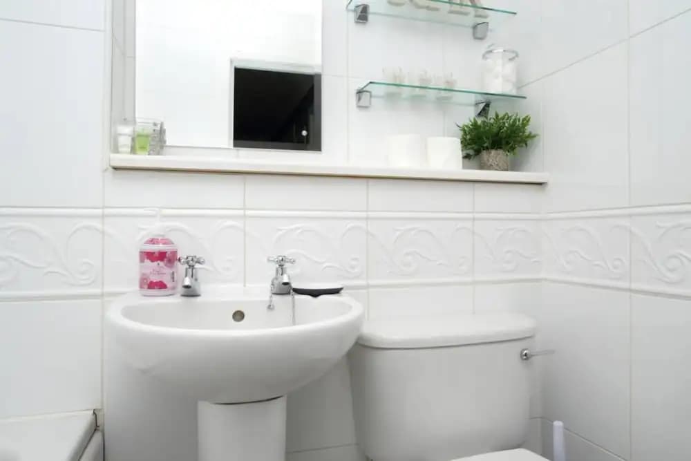 2 Bedroom Flat With Garage Parking - photo 7
