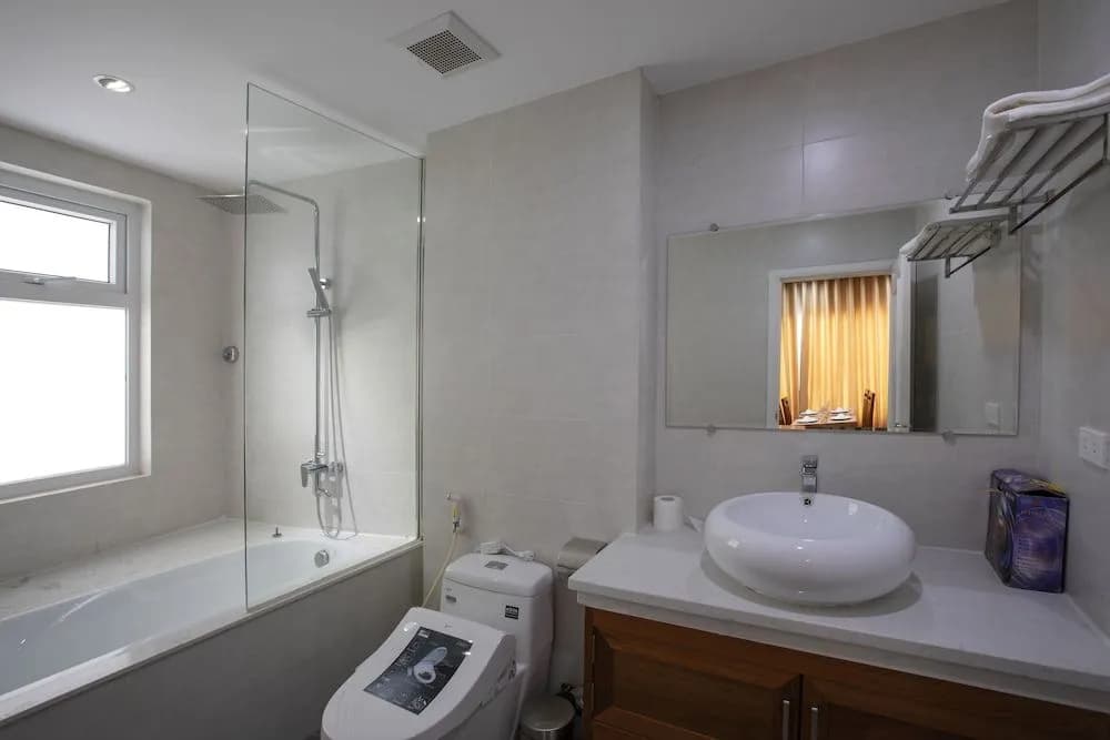 Lotus Building Apartment - photo 7