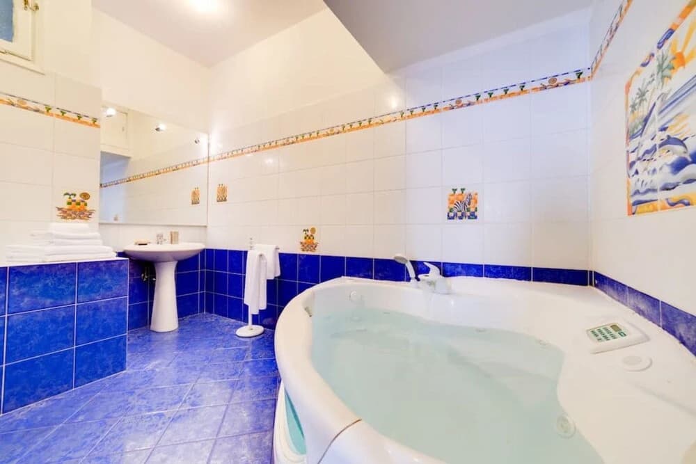 Nice Flat With Jacuzzi 5 Minutes From Colosseum - photo 5