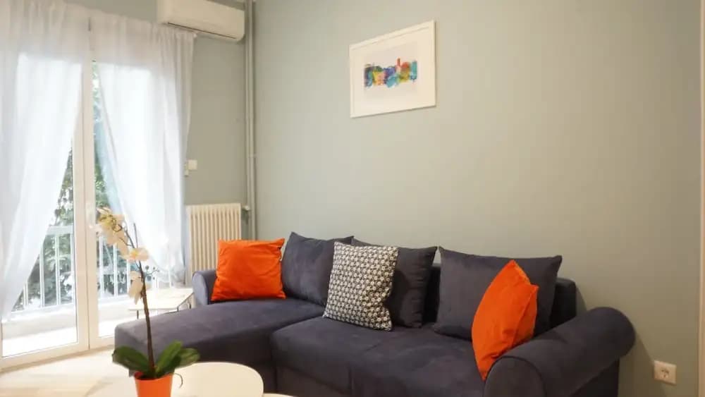Modern Central Fully Equipped Apt - photo 11