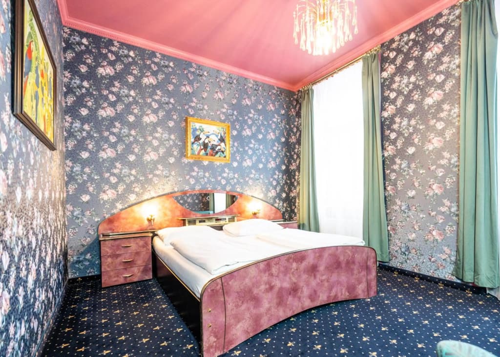 Hotel Urania - photo 20