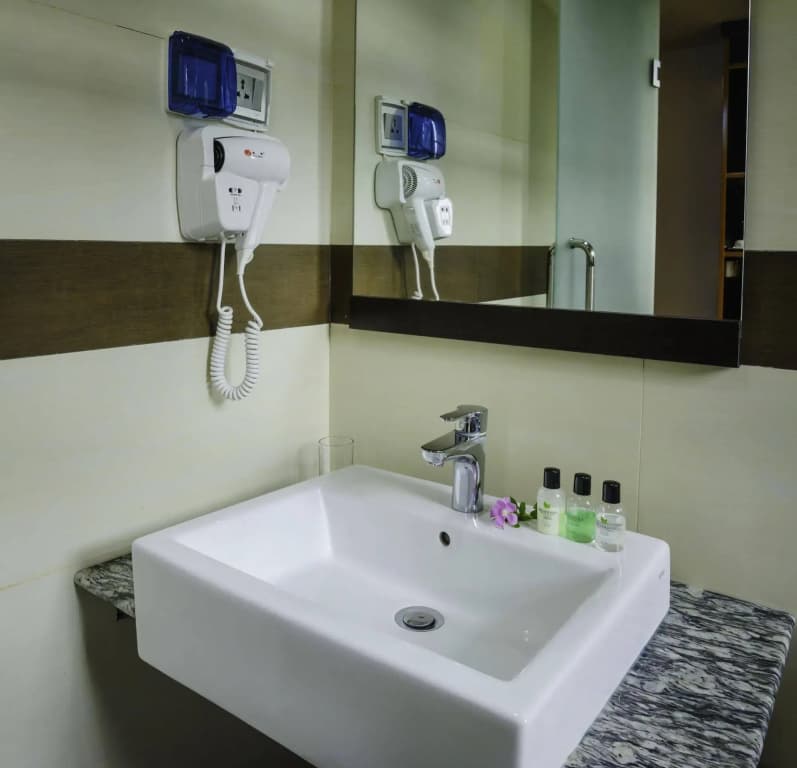 Clear Sky Inn - photo 8