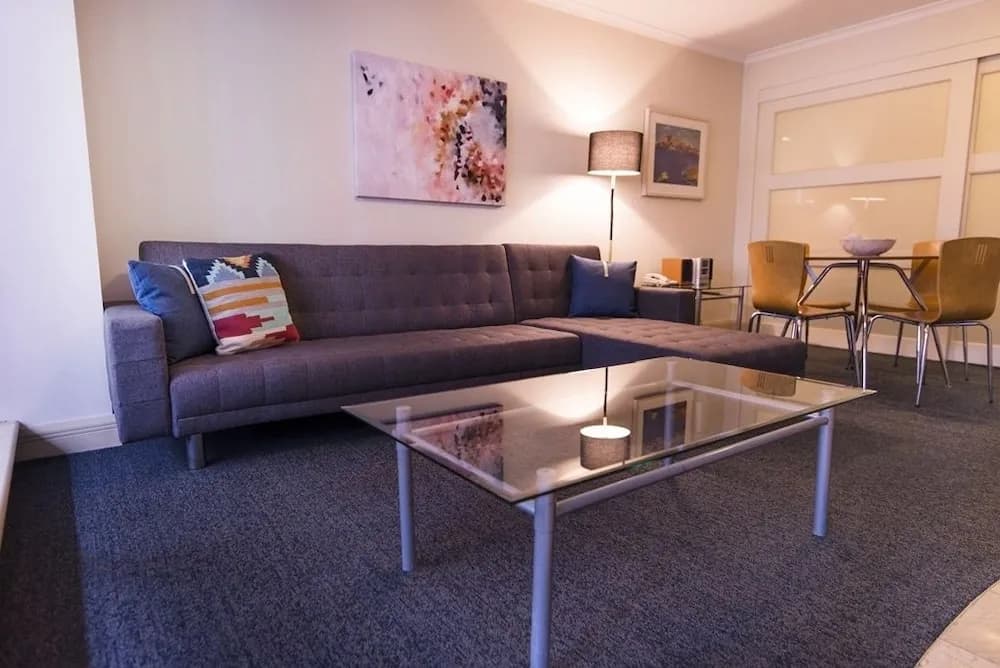 The Apartment Service PI702 - photo 4
