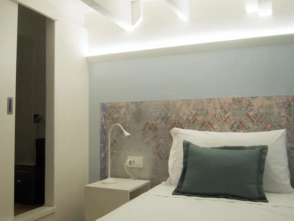 Bright 3 Bed Rooms Orti Oricellari - photo 3
