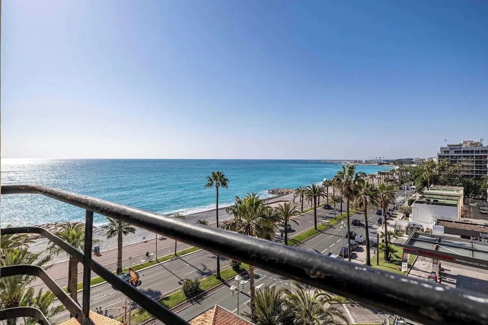 Air-conditioned Seafront Apartment - Nice - photo 9