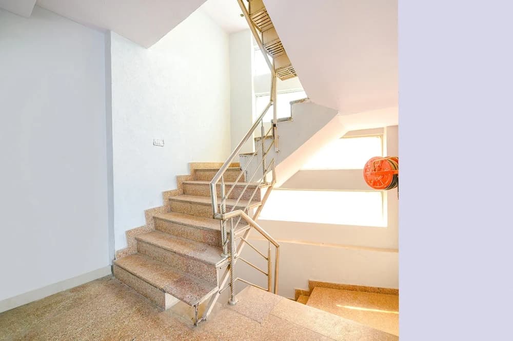 FabHotel PP Residency Tilak Nagar - photo 13