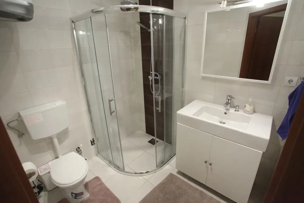 Dfive Apartments - Bland - photo 9