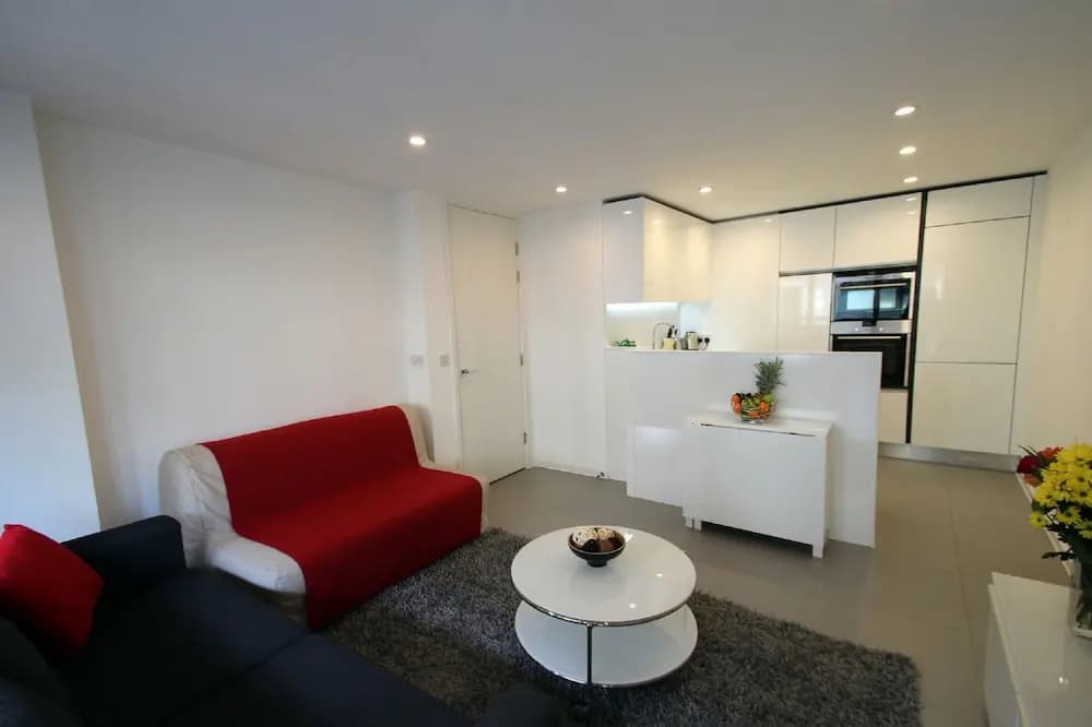 Dance Square Apartments - photo 3