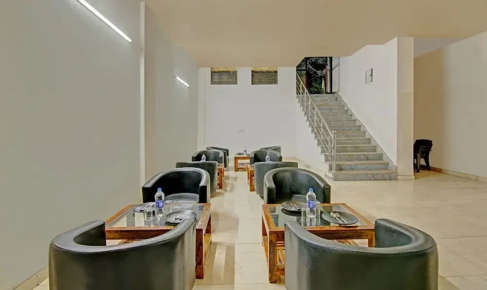 Dwarka Residency by OYO Rooms - photo 12