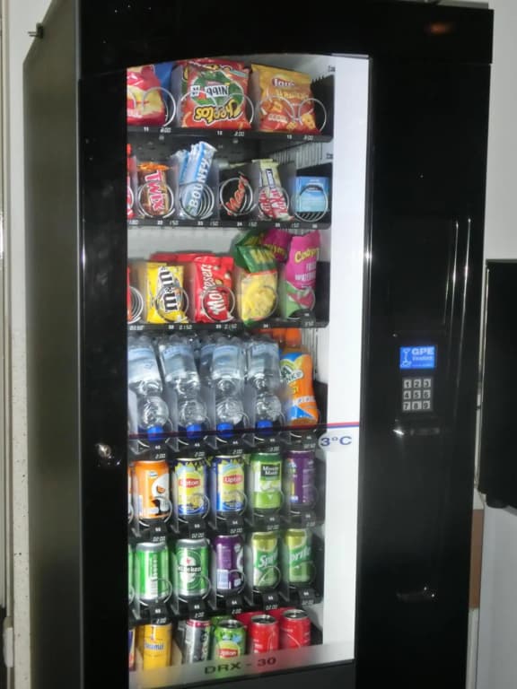 Budget Dam Hotel - photo 11