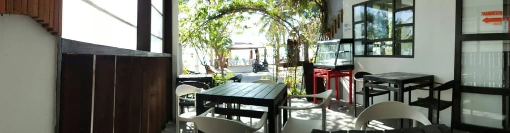 Hotelodge Aloevera Beach - photo 6