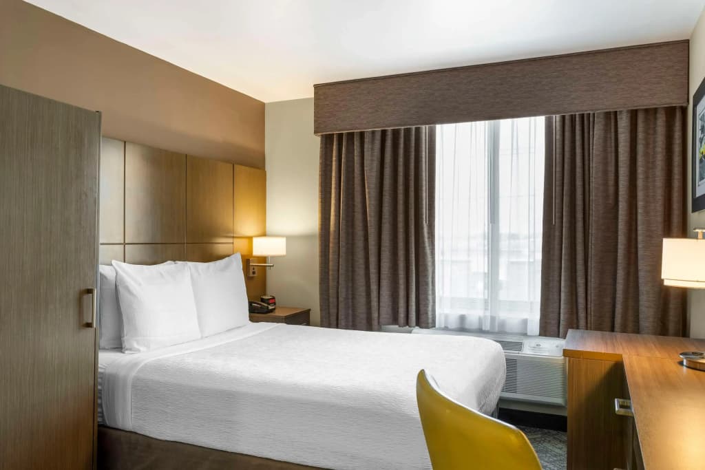 Best Western Brooklyn-Coney Island Inn - photo 6
