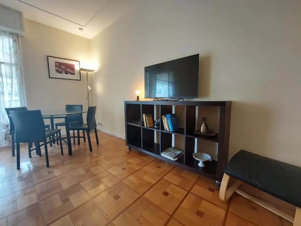 BH - CAPITOL - Central 2 Bedrooms 5 Peoples - photo 16