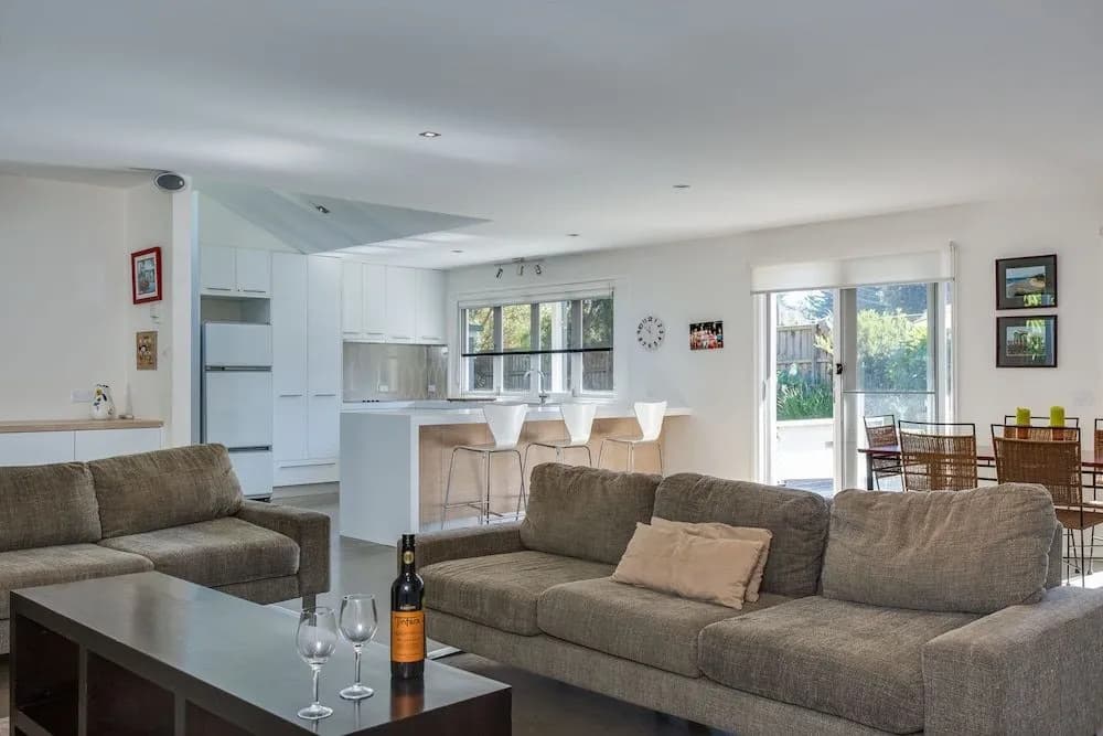Portsea Place - photo 1