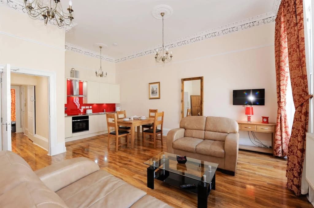Edinburgh City Suites - photo 6