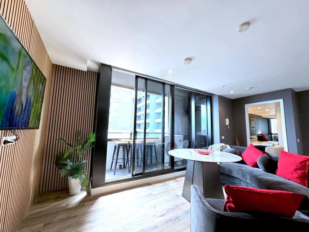 Aura on Flinders Serviced Apartments - photo 5