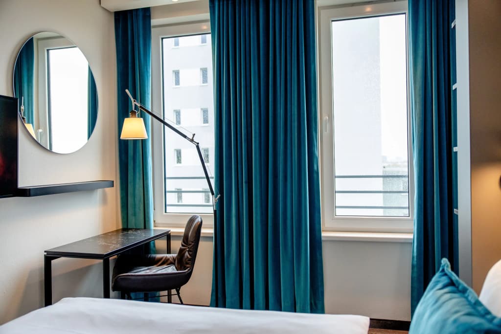 Motel One Berlin-Hauptbahnhof - photo 3