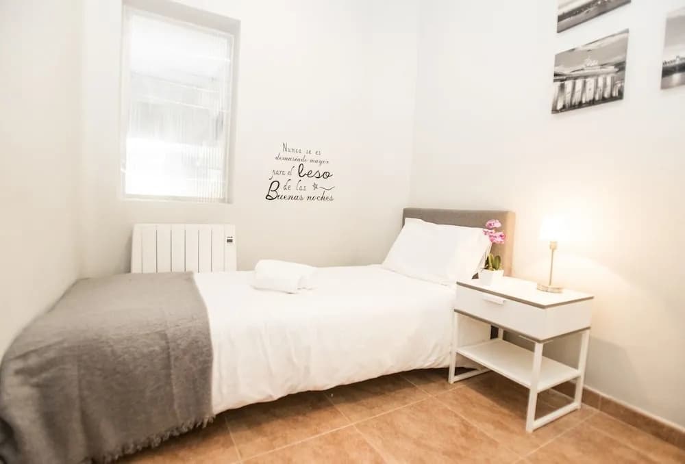 Apartamento  Catedral de la Almudena - photo 10