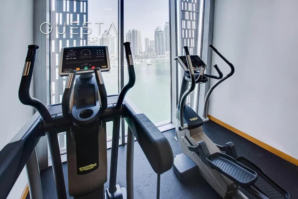 Cayan Tower, Dubai Marina - photo 12