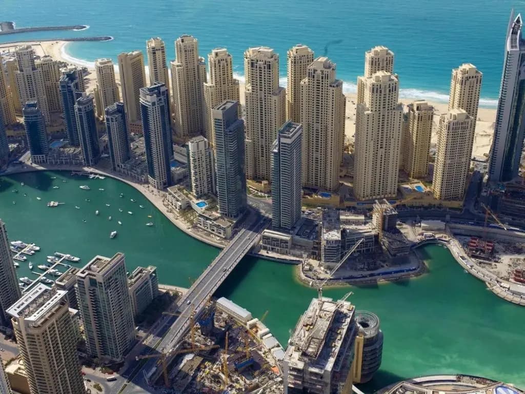 Dubai Beach Hostel - photo 9