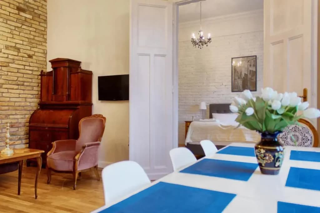 4BR , 3BHR with AC at the OPERA - photo 10