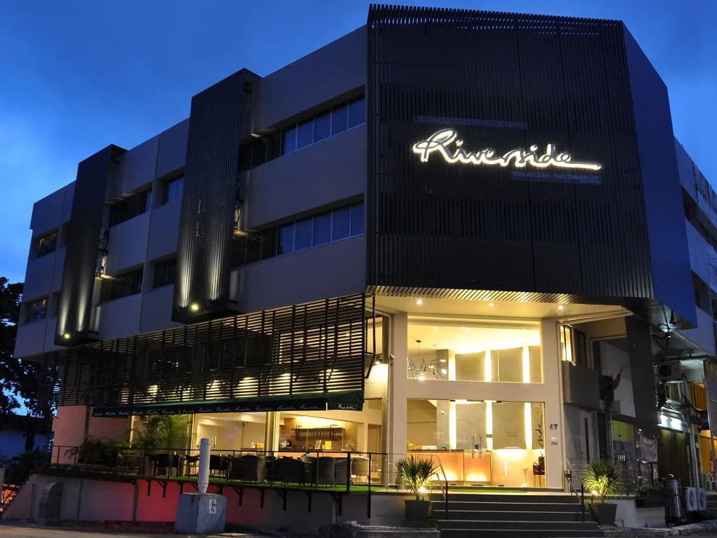 Riverside Boutique Guesthouse - photo 1