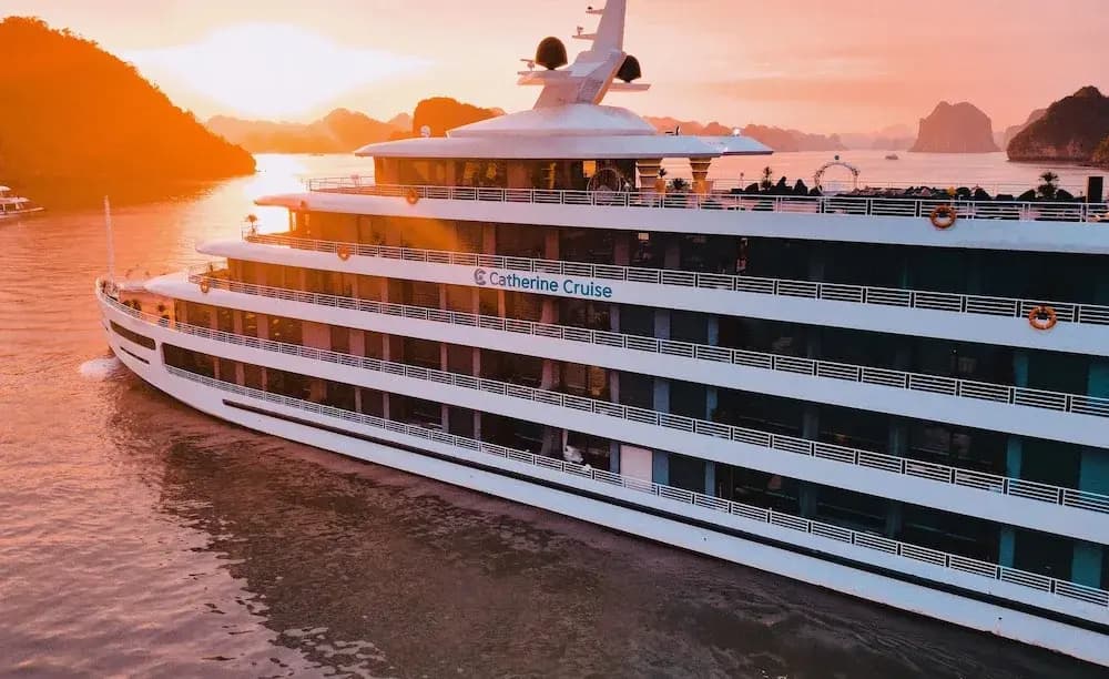Catherine Cruises - photo 1