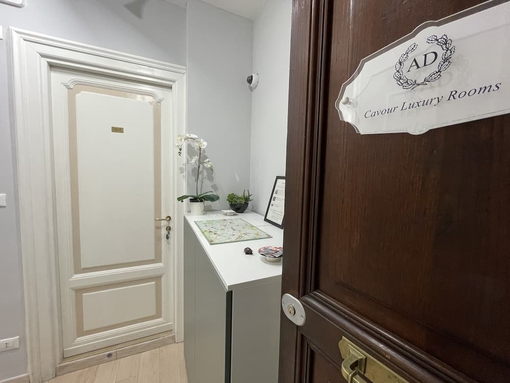 AD Cavour Luxury Rooms - photo 10
