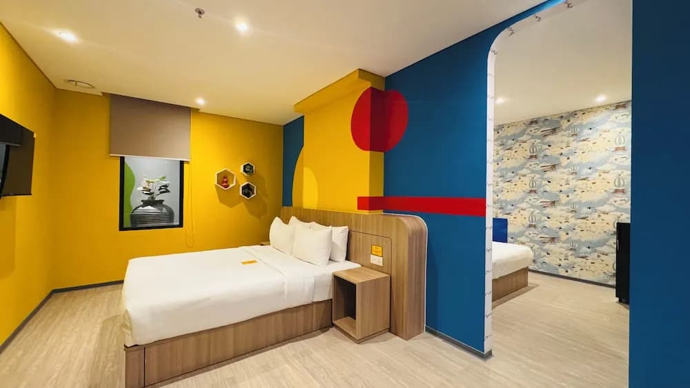 Yellow Bee Resort Cililitan - photo 25