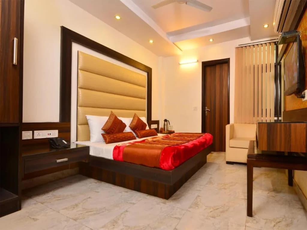 Hotel Shri Vinayak - photo 21