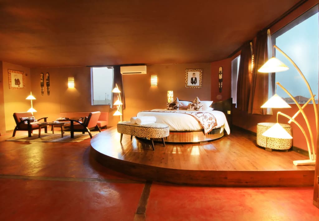 Sky Suites - photo 2