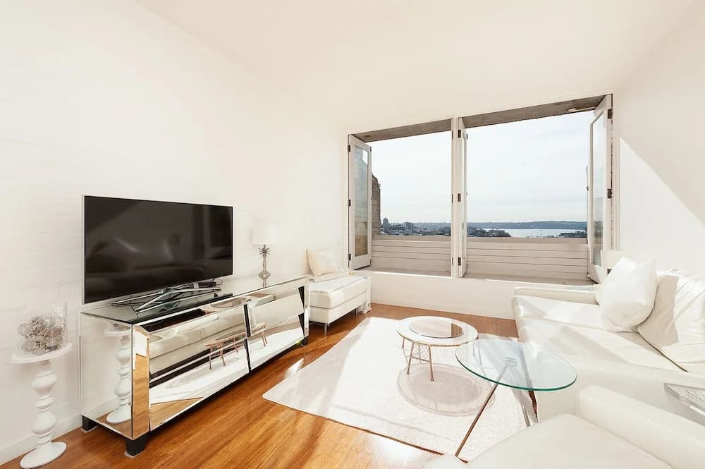 Stunning Sydney Harbour Views - photo 10