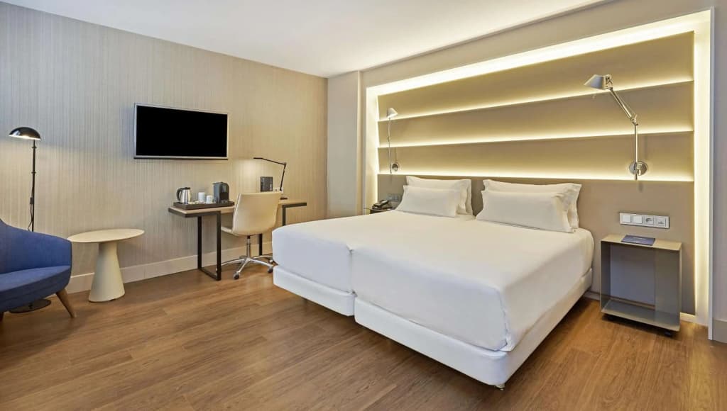 NH Sants Barcelona  - photo 3