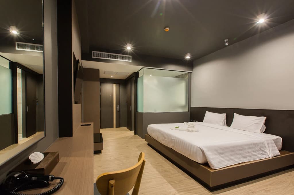 Nai Yang Beach Hotel - photo 6