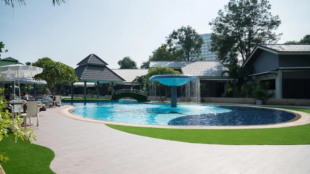 Beachfront Hotel, a high level of experience! - photo 6