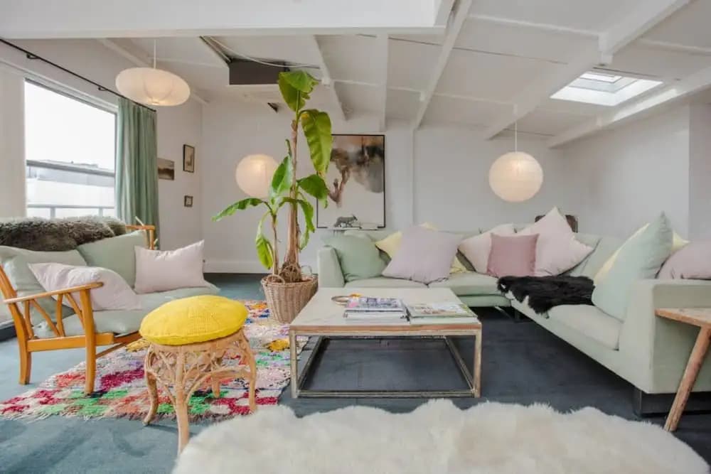 Quirky Penthouse Conversion Near Battersea Park - photo 2