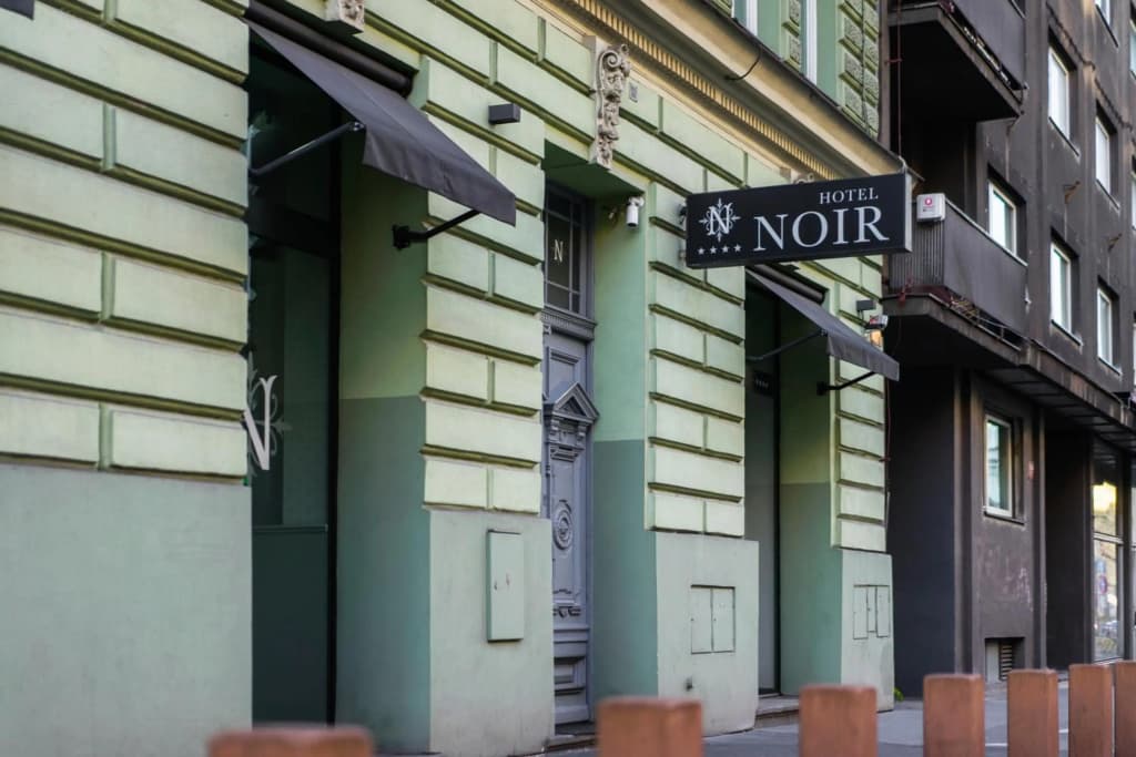 Hotel Noir - photo 1