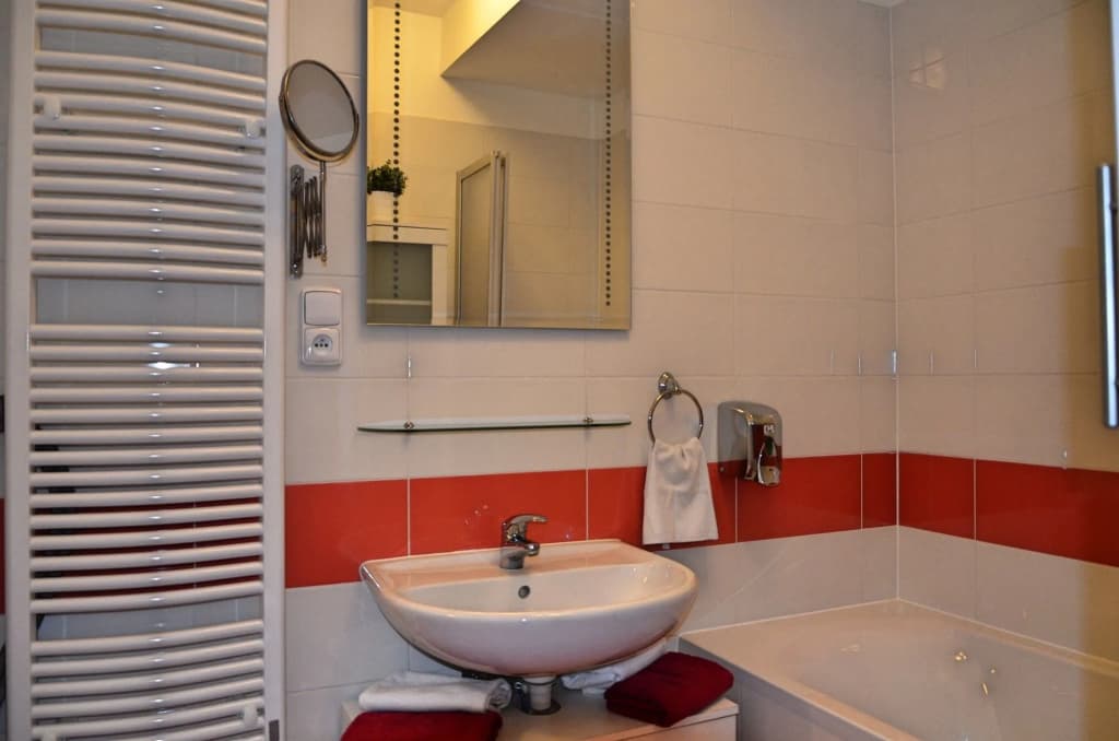 Bastien Studio near Airport - photo 10