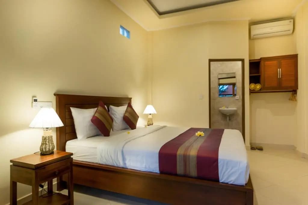 Umah Dangin Guest House - photo 4