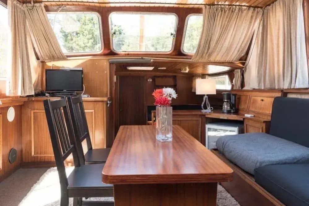Authentic Houseboats Amsterdam - photo 5