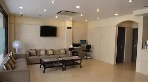 OYO Premium WEA Karol Bagh 2 - photo 8