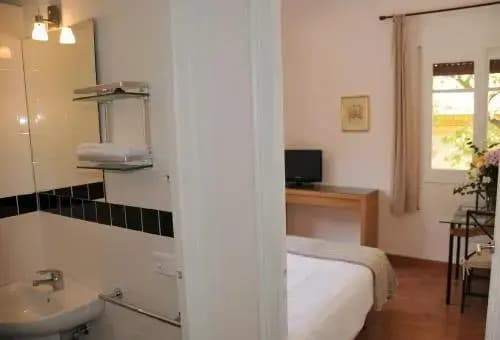 Tibidabo Apartments - photo 8