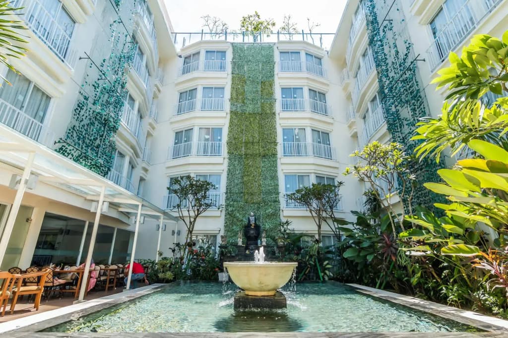 ZEN Rooms Kuta Square Mall - photo 1