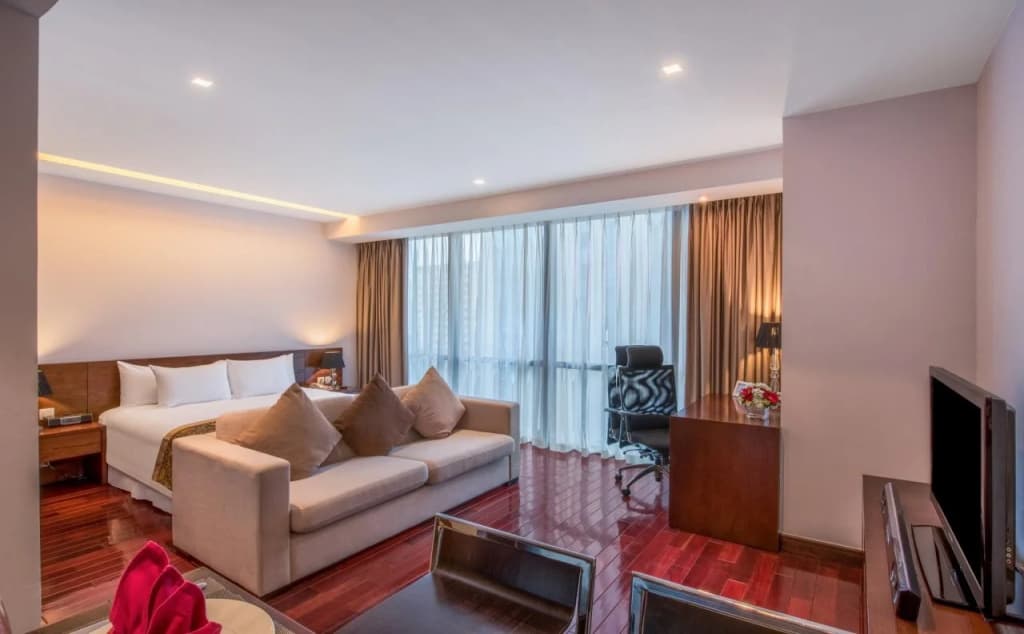 Crowne Plaza West Hanoi Residences - photo 2