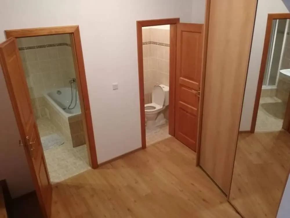 The Green Garden Apartment - photo 18