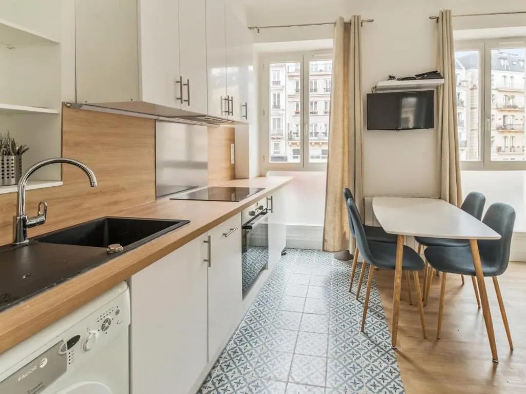 Welkeys Bonne Nouvelle Apartment - photo 8