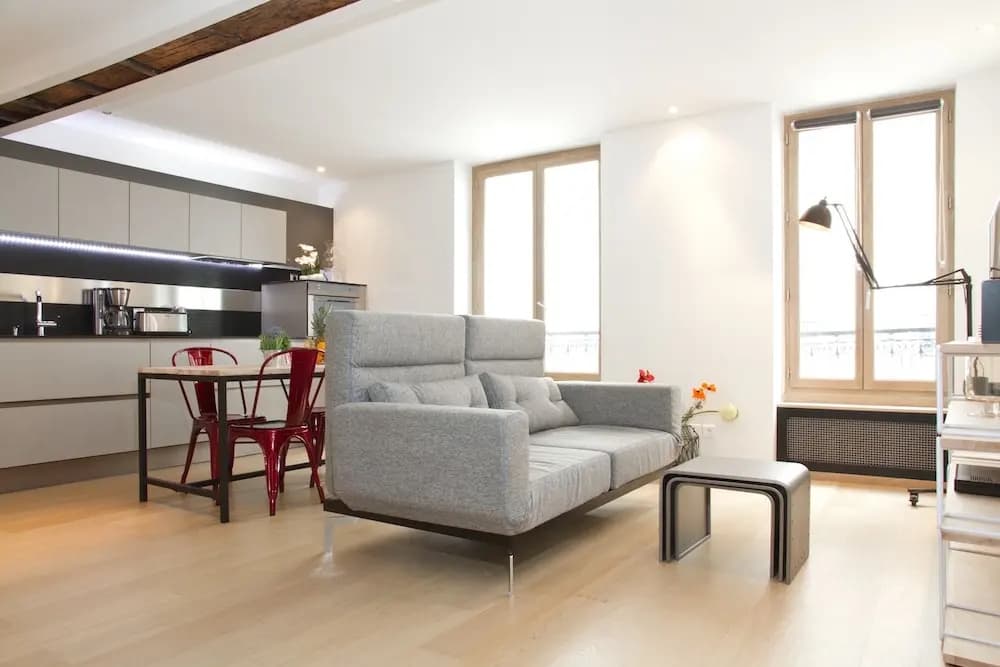 St. Germain des Pres Mabillon Apartment - photo 2