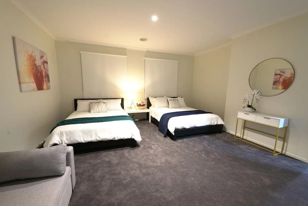Luxury 9 BRM House in Melbourne - photo 3