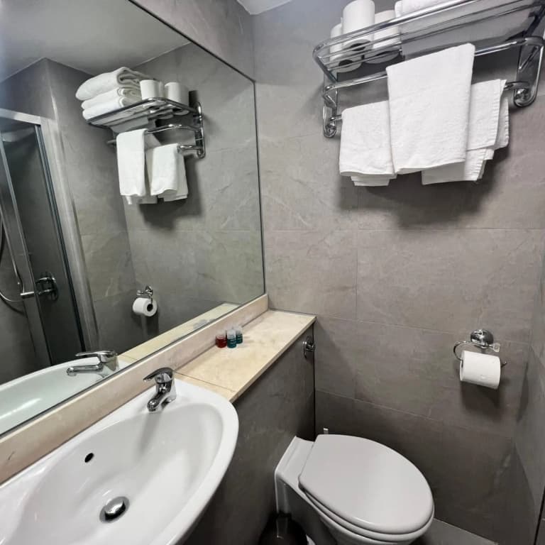 Hotel Cavendish - photo 28