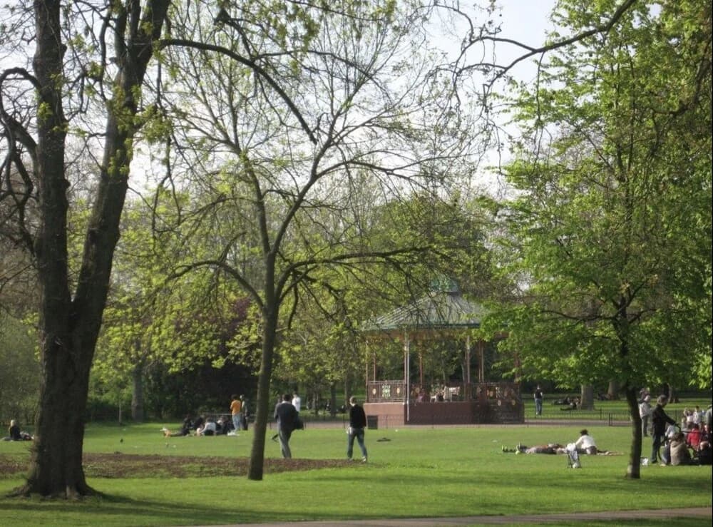Warwick Avenue - photo 24